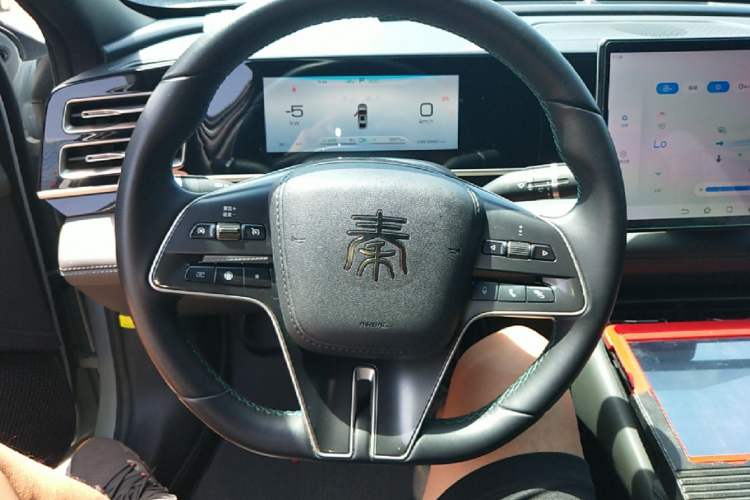 Used BYD Qin L 2024 DM-i 80KM Beyond Model Steering Wheel