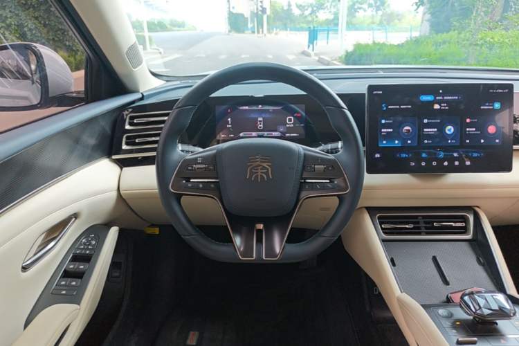 Used BYD Qin L 2024 DM-i 120KM Beyond Model Steering Wheel