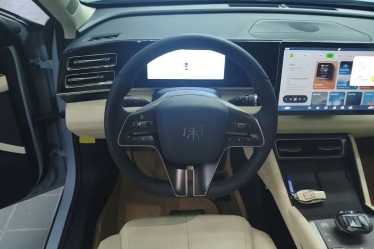 Used BYD Qin L 2024 DM-i 80KM Beyond Model Steering Wheel