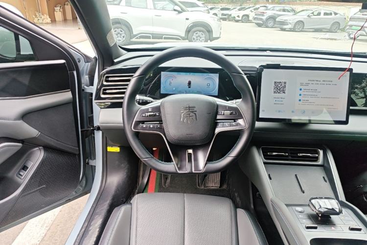 Used BYD Qin L 2024 DM-i 120KM Leading Model Steering Wheel