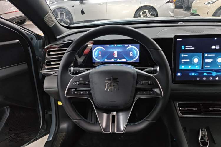 Used BYD Qin L 2024 DM-i 80KM Beyond Model Steering Wheel