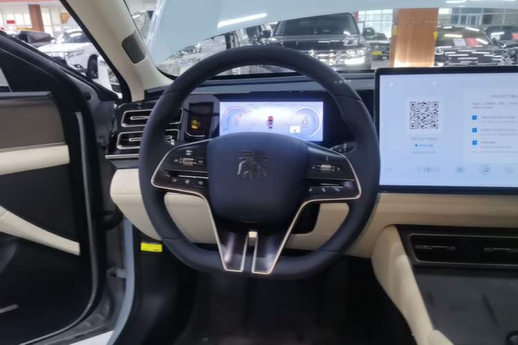 Used BYD Qin L 2024 DM-i 120KM Excellence Model Steering Wheel