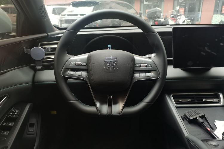 Used BYD Qin L 2024 DM-i 80KM Leading Model Steering Wheel