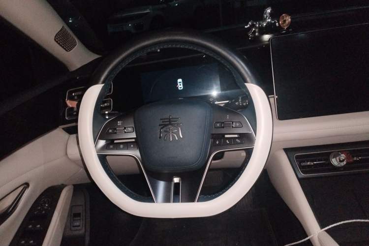 Used BYD Qin L 2024 DM-i 80KM Beyond Model Steering Wheel