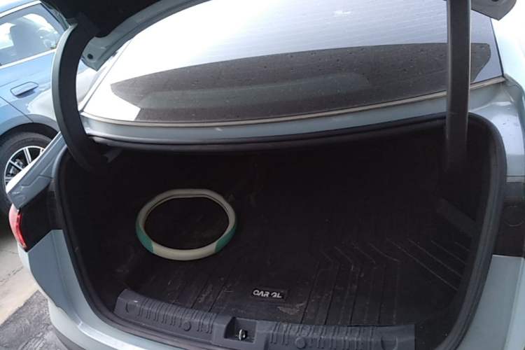 Used BYD Qin L 2024 DM-i 80KM Beyond Model Trunk