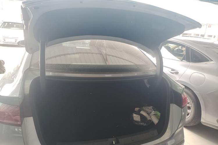 Used BYD Qin L 2024 DM-i 80KM Beyond Model Trunk