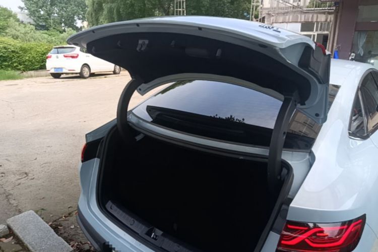 Used BYD Qin L 2024 DM-i 80KM Leading Model Trunk