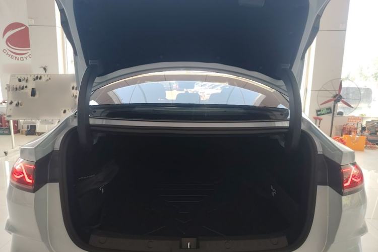 Used BYD Qin L 2024 DM-i 80KM Beyond Model Trunk