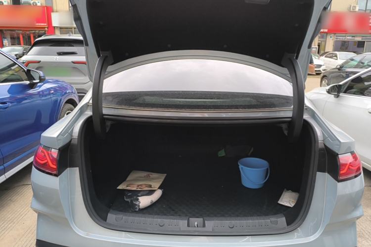 Used BYD Qin L 2024 DM-i 80KM Leading Model Trunk
