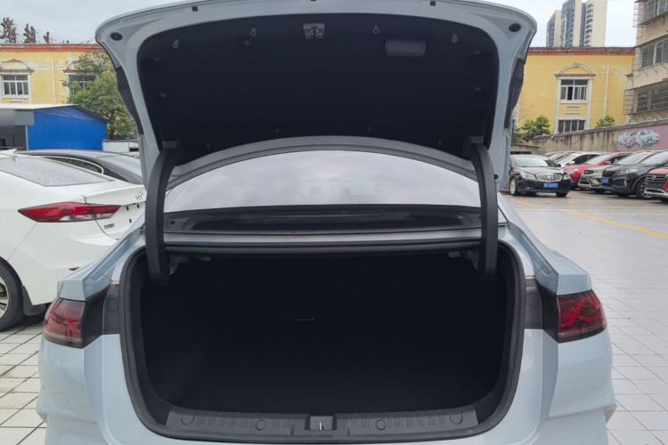 Used BYD Qin L 2024 DM-i 120KM Beyond Model Trunk