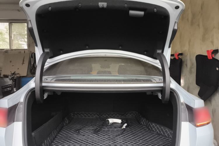 Used BYD Qin L 2024 DM-i 80KM Leading Model Trunk