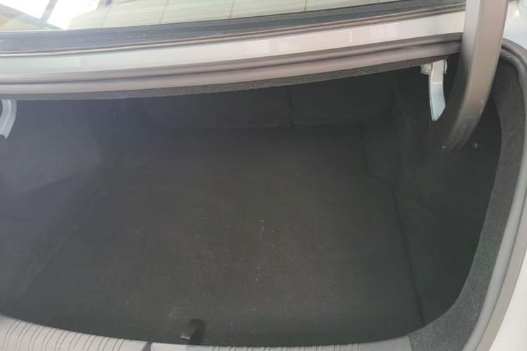 Used BYD Qin L 2024 DM-i 80KM Beyond Model Trunk