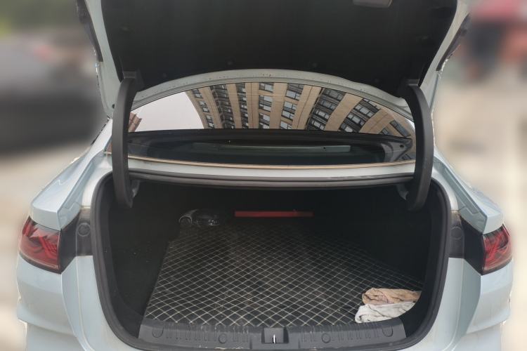 Used BYD Qin L 2024 DM-i 80KM Leading Model Trunk