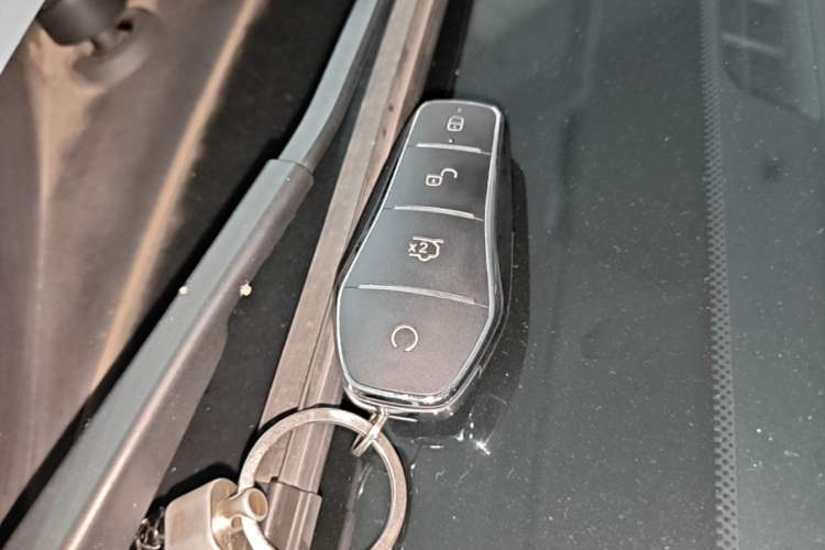 Used BYD Qin L 2024 DM-i 80KM Leading Model Vehicle Key