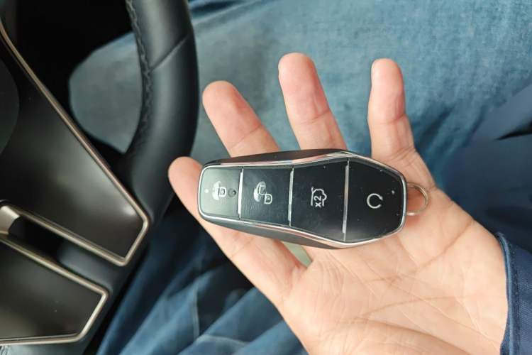 Used BYD Qin L 2024 DM-i 80KM Beyond Model Vehicle Key