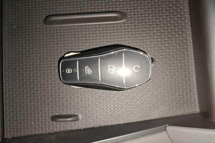Used BYD Qin L 2024 DM-i 80KM Leading Model Vehicle Key