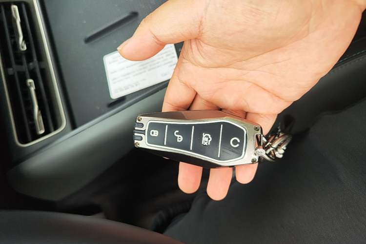 Used BYD Qin L 2024 DM-i 120KM Leading Model Vehicle Key