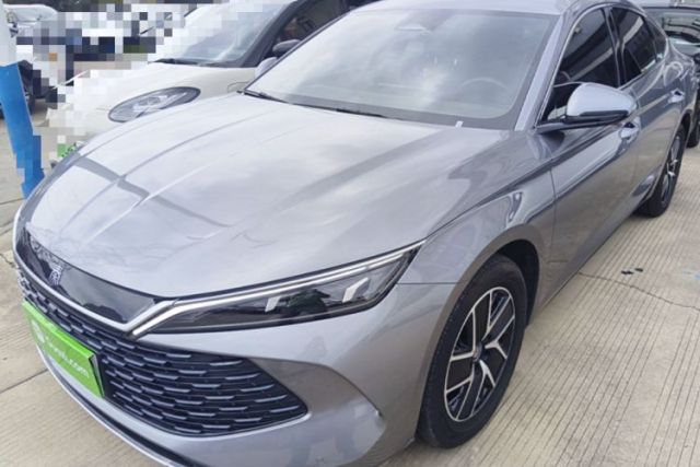 Ojetý BYD Qin L 2024 DM-i 120KM Beyond Model