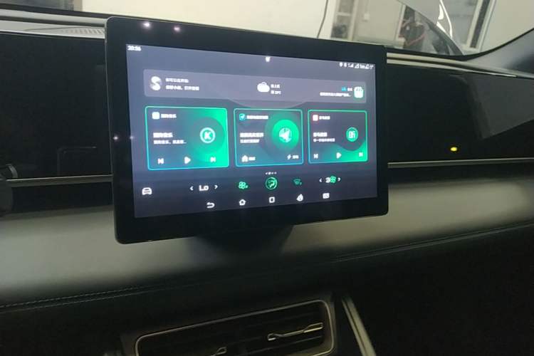 Used BYD Qin L 2024 DM-i 80KM Leading Model Audio And AC Panel