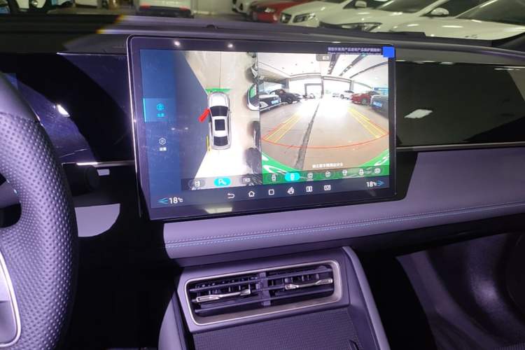 Used BYD Qin L 2024 DM-i 80KM Beyond Model Audio And AC Panel