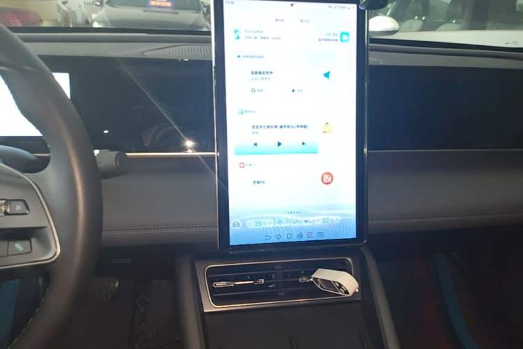 Used BYD Qin L 2024 DM-i 120KM Leading Model Audio And AC Panel