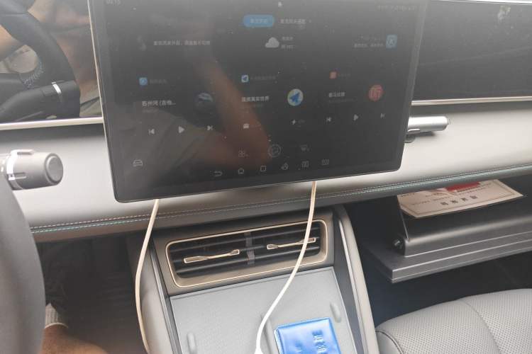 Used BYD Qin L 2024 DM-i 120KM Leading Model Audio And AC Panel