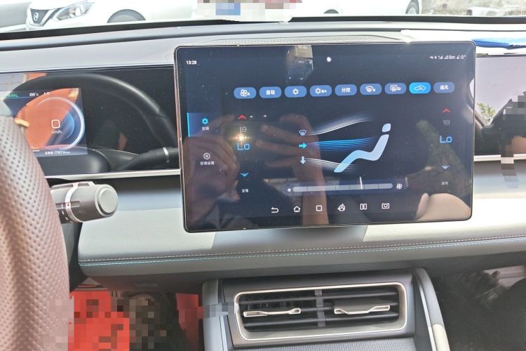 Used BYD Qin L 2024 DM-i 80KM Beyond Model Audio And AC Panel