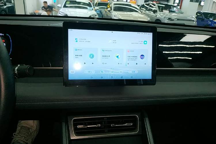 Used BYD Qin L 2024 DM-i 80KM Leading Model Audio And AC Panel