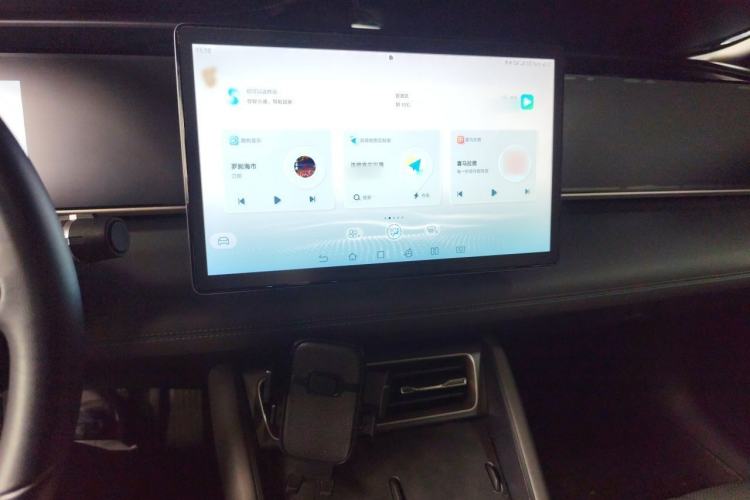Used BYD Qin L 2024 DM-i 120KM Leading Model Audio And AC Panel