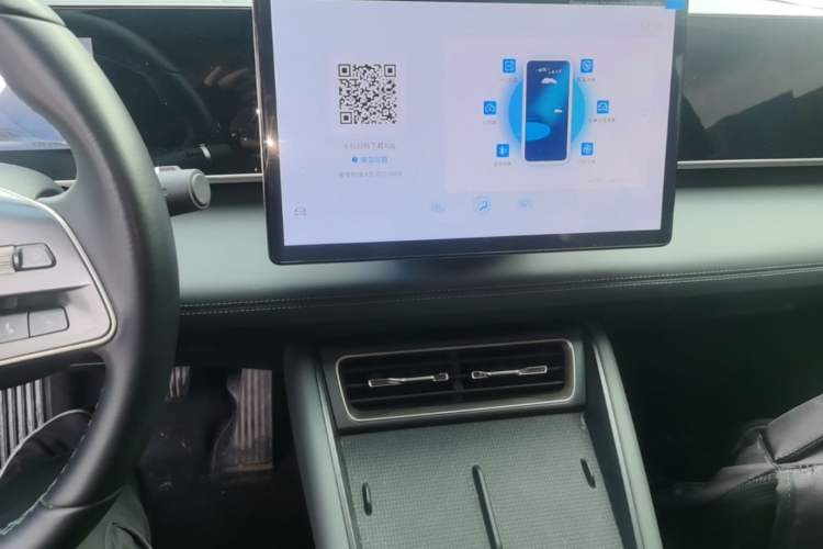 Used BYD Qin L 2024 DM-i 120KM Leading Model Audio And AC Panel
