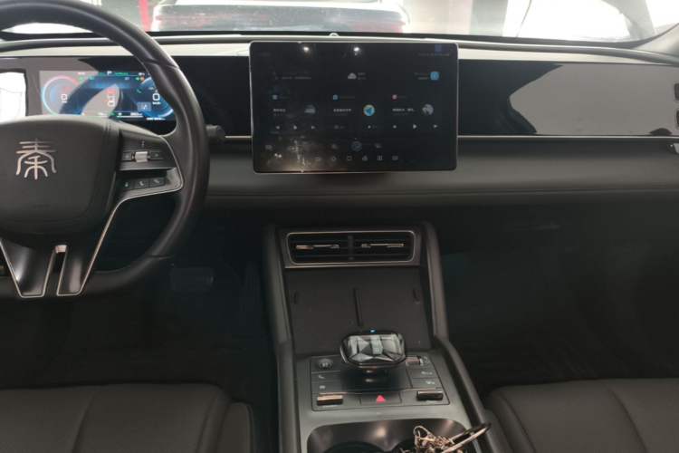 Used BYD Qin L 2024 DM-i 120KM Beyond Model Audio And AC Panel