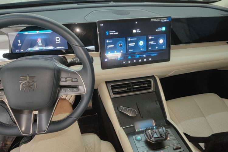 Used BYD Qin L 2024 DM-i 80KM Beyond Model Center Console