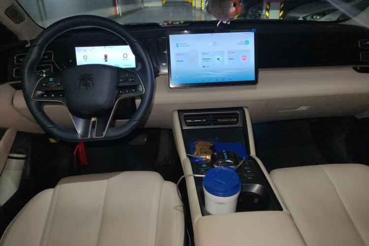 Used BYD Qin L 2024 DM-i 120KM Leading Model Center Console