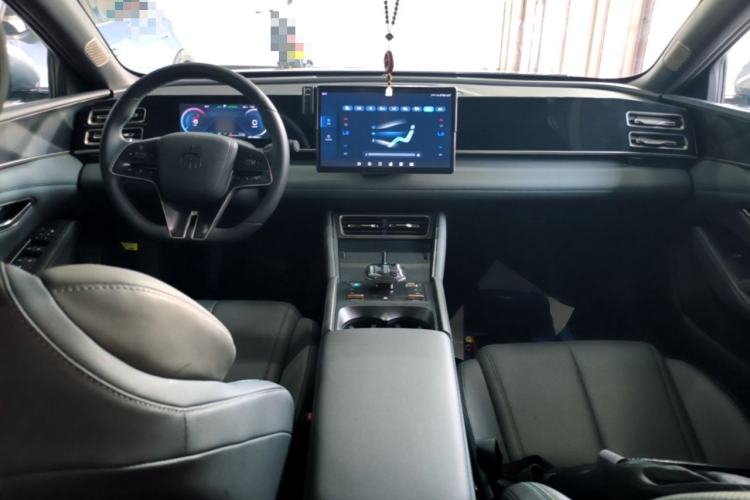 Used BYD Qin L 2024 DM-i 80KM Beyond Model Center Console