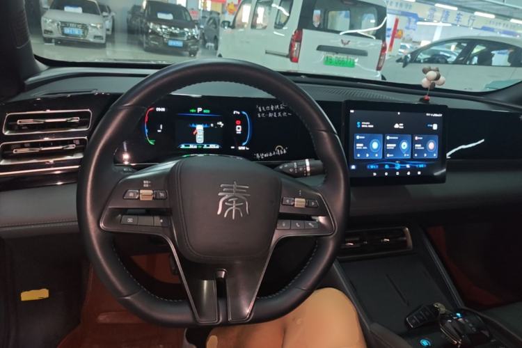 Used BYD Qin L 2024 DM-i 80KM Leading Model Center Console