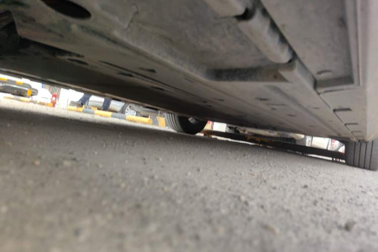 Used BYD Qin L 2024 DM-i 80KM Leading Model Chassis Front Left