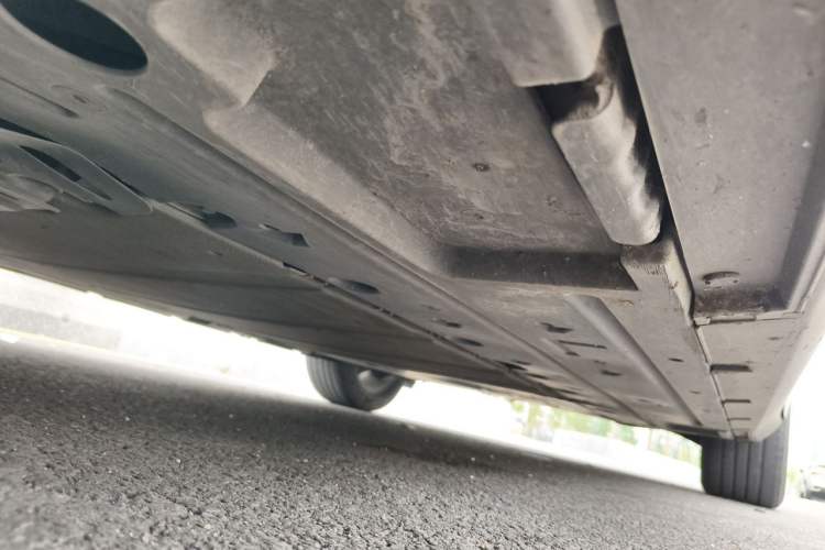Used BYD Qin L 2024 DM-i 120KM Beyond Model Chassis Front Left