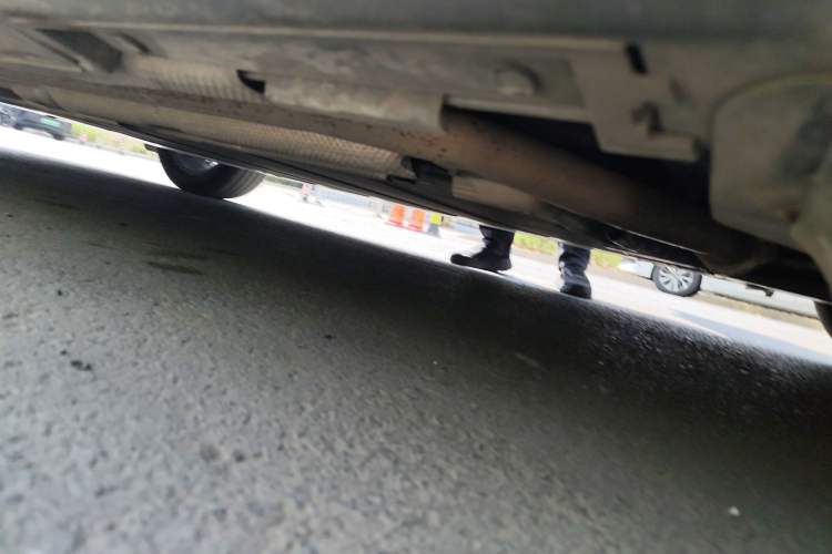Used BYD Qin L 2024 DM-i 120KM Excellence Model Chassis Front Right