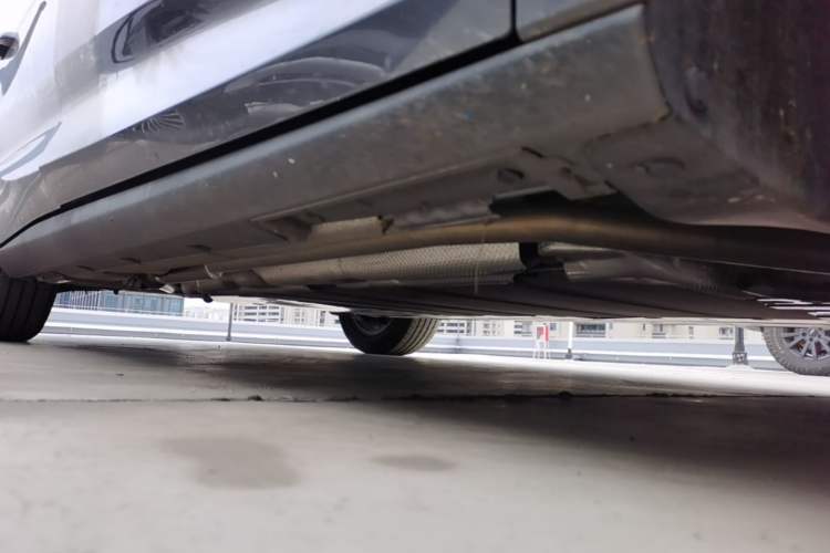 Used BYD Qin L 2024 DM-i 120KM Leading Model Chassis Front Right
