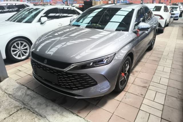 Ojetý BYD Qin L 2024 DM-i 120KM Beyond Model