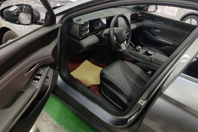 Used BYD Qin L 2024 DM-i 80KM Beyond Model Driver Seat