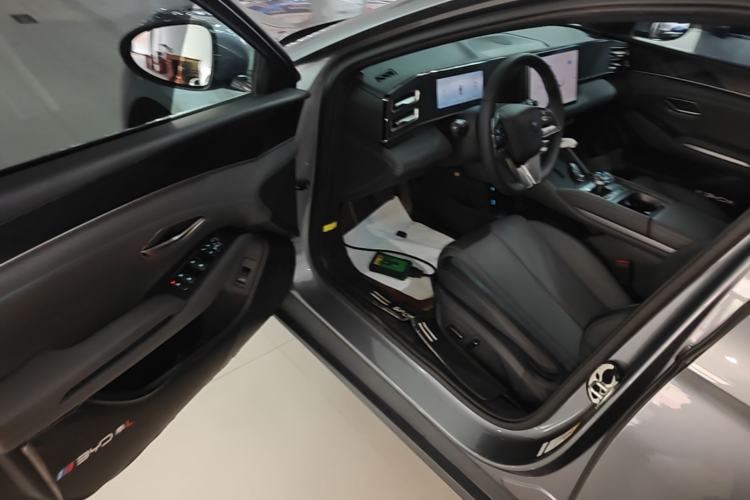 Used BYD Qin L 2024 DM-i 120KM Leading Model Driver Seat