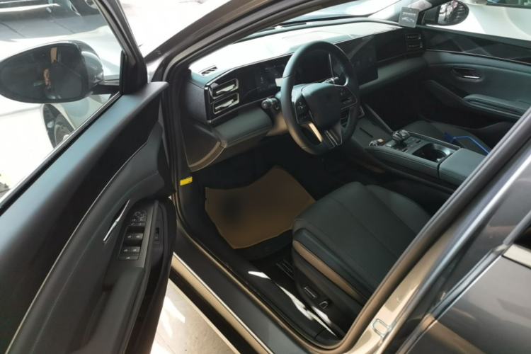 Used BYD Qin L 2024 DM-i 80KM Beyond Model Driver Seat