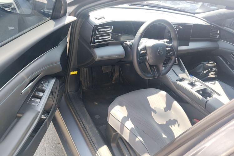 Used BYD Qin L 2024 DM-i 80KM Leading Model Driver Seat