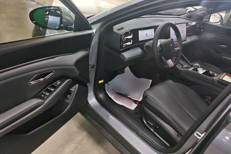 Used BYD Qin L 2024 DM-i 120KM Leading Model Driver Seat