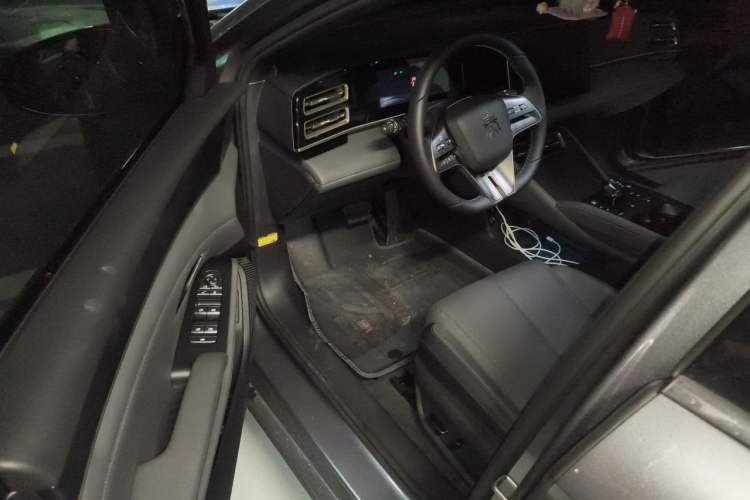 Used BYD Qin L 2024 DM-i 120KM Leading Model Driver Seat