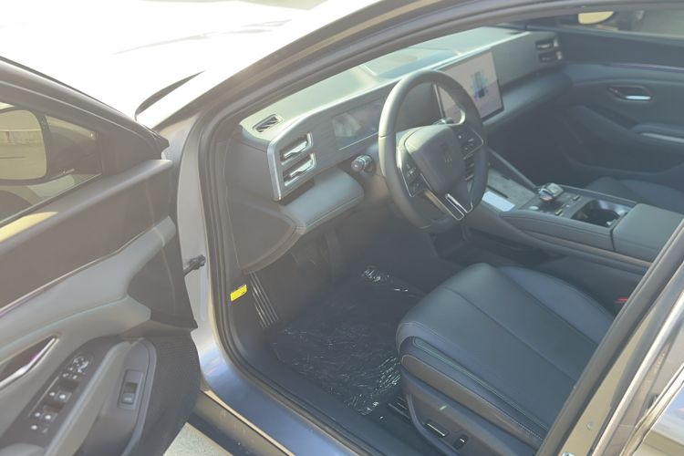 Used BYD Qin L 2024 DM-i 120KM Leading Model Driver Seat