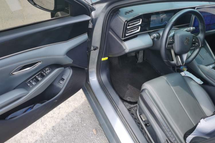 Used BYD Qin L 2024 DM-i 80KM Beyond Model Driver Seat