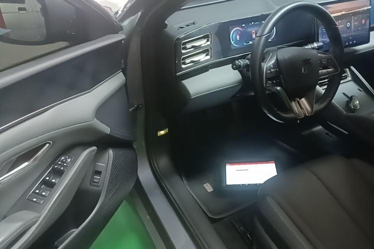 Used BYD Qin L 2024 DM-i 120KM Leading Model Driver Seat
