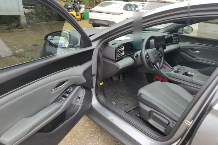 Used BYD Qin L 2024 DM-i 80KM Leading Model Driver Seat